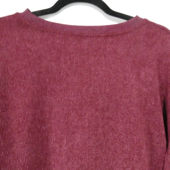 Unbranded | P2P 25 inches measured | Chic Burgundy Relaxed Fit Sweater - Picture 10 of 14